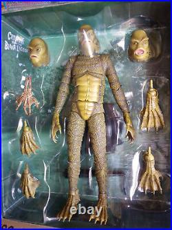 1/6 MONDO Universal Monsters Creature from the Black Lagoon Limited in Hand USA