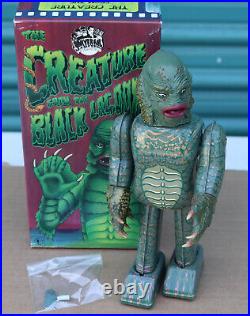 1991 Universal Monsters Creature From The Black Lagoon Tin Robot