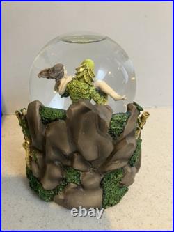 1997 Universal Studios Creature From The Black Lagoon Musical Snow Globe New