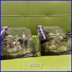 2010 Creature from The Black Lagoon & Victim Girl Diamond Select SET OF 2 NEW 2010 Creature from The Black Lagoon & Victim Girl Diamond Select SET OF 2 NEW