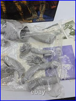 93 Creature From The Black Lagoon Univeral 1/6 Scale Horizon Vinyl Model WH1-17