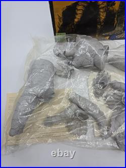 93 Creature From The Black Lagoon Univeral 1/6 Scale Horizon Vinyl Model WH1-17