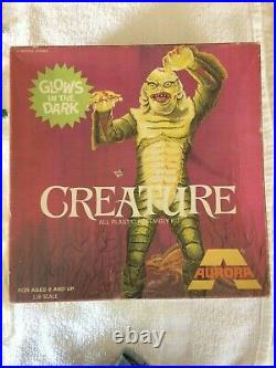 Aurora Creature From The Black Lagoon Glow Model Kit Complete, Unassembled