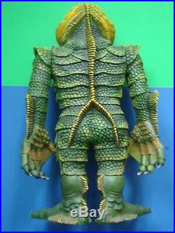 CREATURE FROM THE BLACK LAGOON 22 Super Sized Figure AMOK TIME Free Shipping