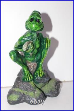 CREATURE FROM THE BLACK LAGOON CUSTOM OOAK 8 SOLID RESIN head turns