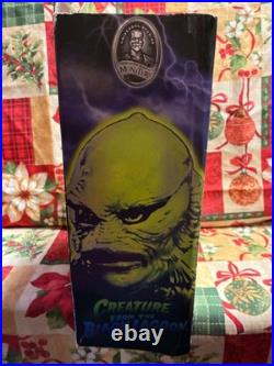 CREATURE FROM THE BLACK LAGOON & Kay DIAMOND SELECT 2012 Action Figures MIP New CREATURE FROM THE BLACK LAGOON & Kay DIAMOND SELECT 2012 Action Figures MIP New