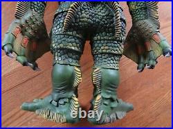 CREATURE from the Black Lagoon Universal Studios super sized monster figure 22