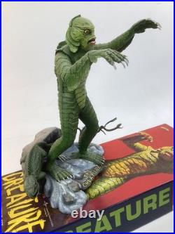 Creature From Black Lagoon built Model Kit Polar Lights Aurora (L2)