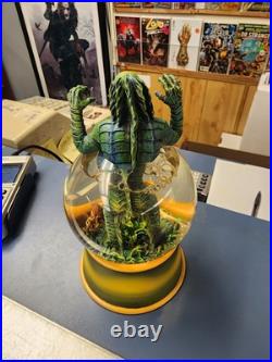 Creature From The Black Lagoon Classic Movie Posters Water Globe. Mint