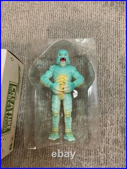 Creature From The Black Lagoon Glow in Dark Variant Figure Mondo Attack Peter