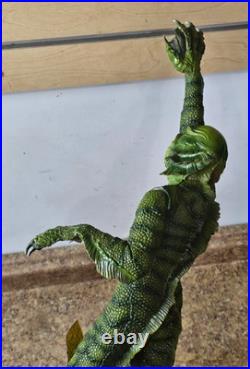 Creature From The Black Lagoon Sideshow Premium Format Statue RARE #793/1500 Creature From The Black Lagoon Sideshow Premium Format Statue RARE #793/1500