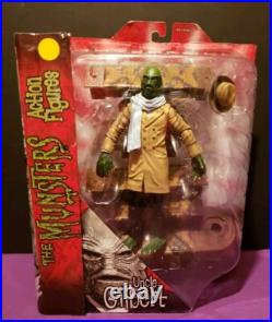 Creature From The Black Lagoon The Munsters Uncle Gilbert Figure Diamond Select