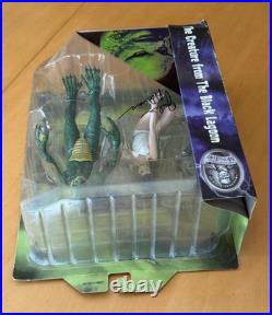 Creature From The Black Lagoon Universal Studios Diamond Signed By Julie Adams