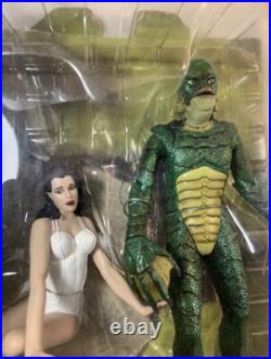 Creature From The Black Lagoon With Kay Lawrence Diamond Select Toys