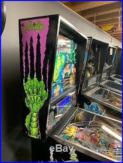 Creature from the black lagoon pinball machine by bally Arcade Game