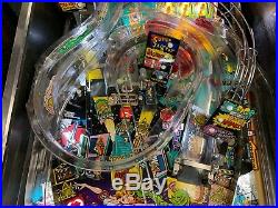 Creature from the black lagoon pinball machine by bally Arcade Game