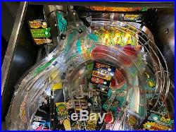 Creature from the black lagoon pinball machine by bally Arcade Game