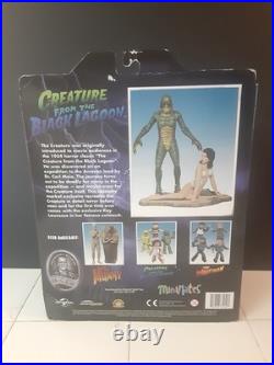 Diamond Select Universal Monsters Signed Creature From The Black Lagoon