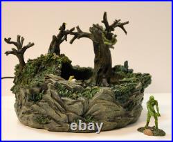 Hawthorne Halloween Village CREATURE FROM THE BLACK LAGOON with Figure COA