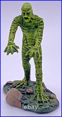 Hawthorne Village Universal Monsters Creature From The Black Lagoon withacc. NIB
