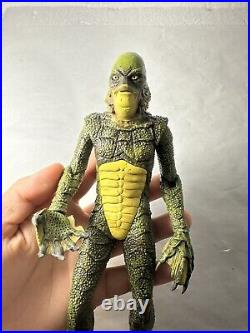 Mondo Creature From The Black Lagoon Figure Universal