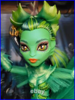 Monster High Girl Doll Skullector Creature From The Black Lagoon Nrfb Mattel