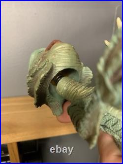 NECA Creature From The Black Lagoon Headknocker Bobblehead Nodder Universal