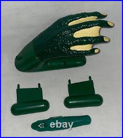 Rare Creature From The Black Lagoon Motorized Swimming Hand BattOp Monster Toy