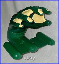 Rare Creature From The Black Lagoon Motorized Swimming Hand BattOp Monster Toy