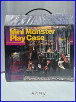 Remco 1980 Mini Monster Playcase & 6 Figures Creature from the Black Lagoon Rare