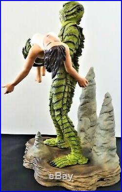 Sideshow Creature From The Black Lagoon Diorama Gillman Statue Figure Bust