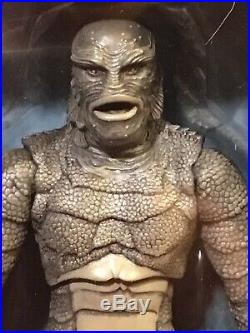 Sideshow MIB Creature From The Black Lagoon 1/6 Figure Universal Studio Monsters