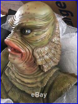 THE CREATURE FROM THE BLACK LAGOON WALL HANGER BUST Life Size Bust 11 Scoae