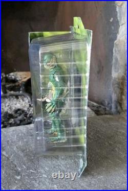 Universal Monsters Diamond Select CREATURE FROM THE BLACK LAGOON Julie MoC 2012