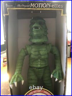 Universal Monsters Telco Creature From The Black Lagoon Halloween Display